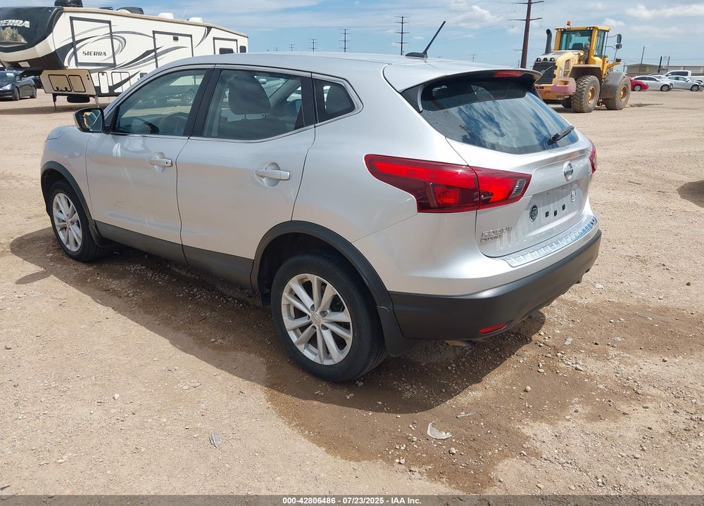 2017 NISSAN ROGUE SPORT S VIN: JN1BJ1CP3HW020064