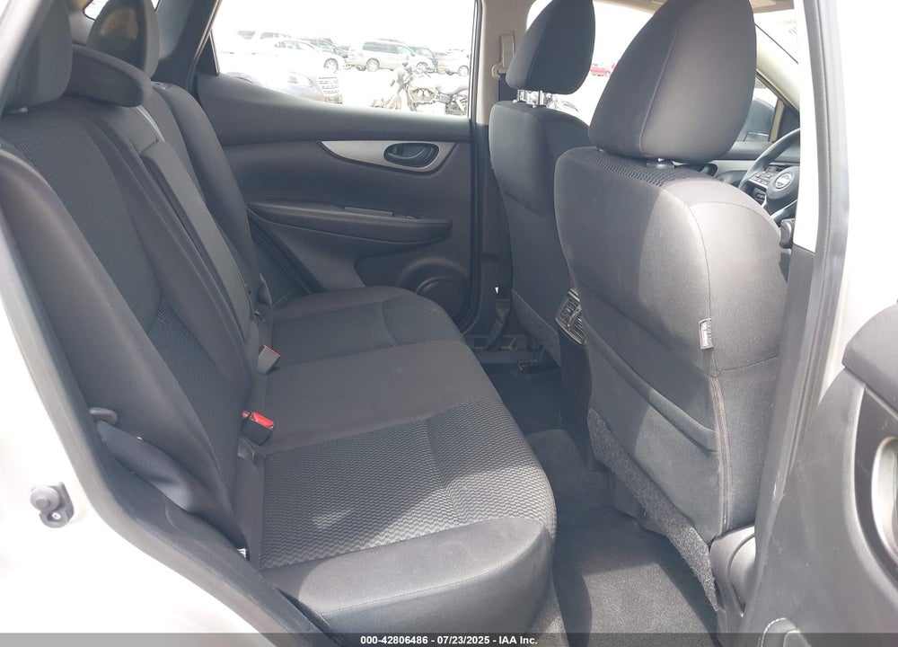 2017 NISSAN ROGUE SPORT S VIN: JN1BJ1CP3HW020064