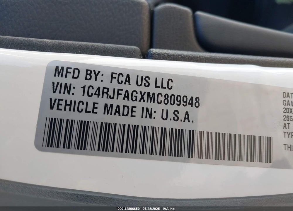 2021 JEEP GRAND CHEROKEE VIN: 1C4RJFAGXMC809948
