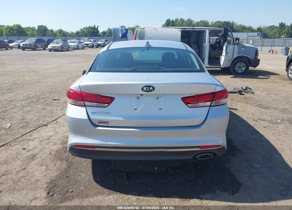 2016 KIA OPTIMA VIN: 5XXGT4L3XGG052893