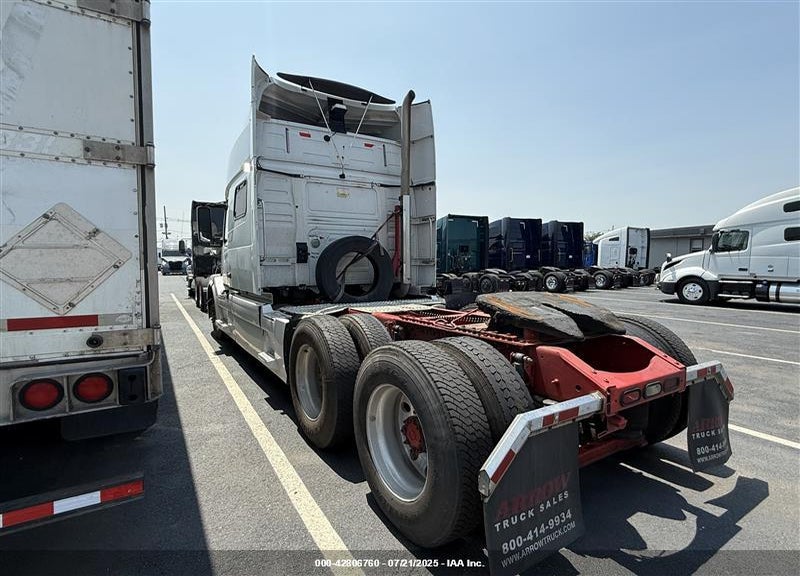 2017 VOLVO VNL VIN: 4V4NC9EJ1HN985351