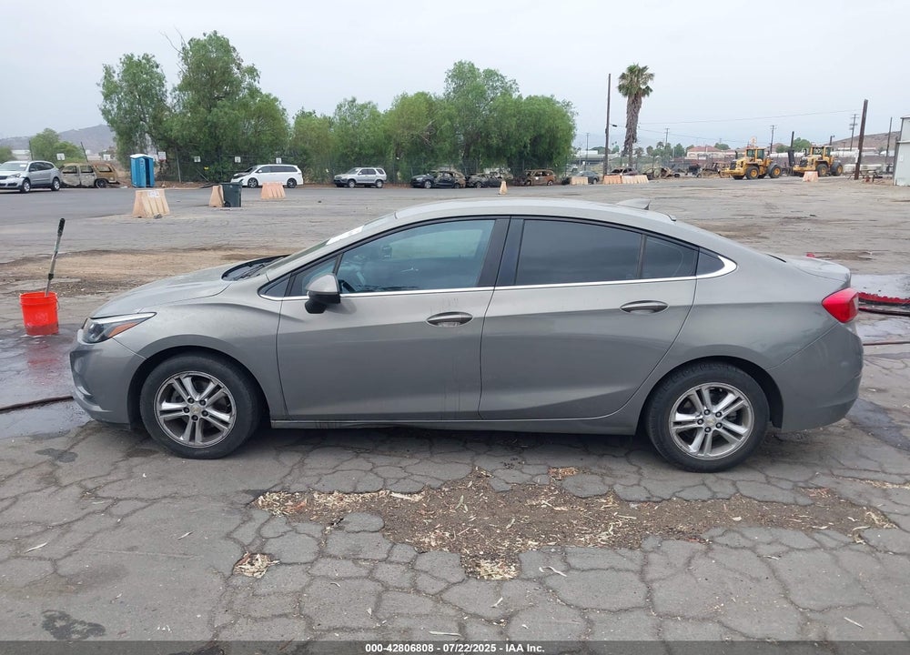 2017 CHEVROLET CRUZE VIN: 1G1BE5SM6H7148821