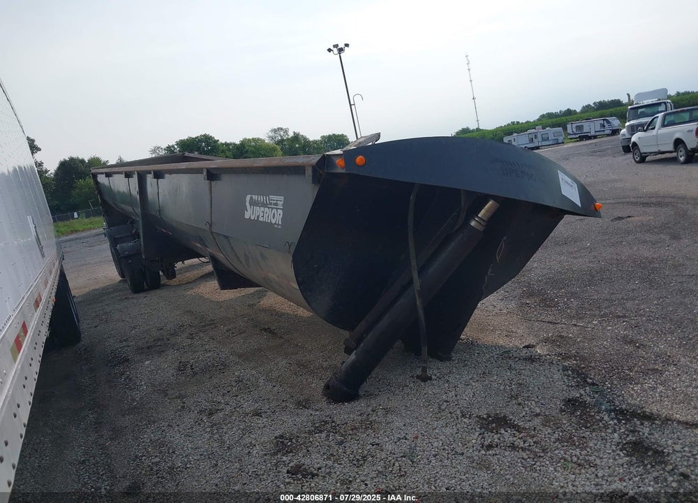 2011 SUPERIOR TRAILER WORKS 40' TRAILER VIN: 1S9DS4022BE573032