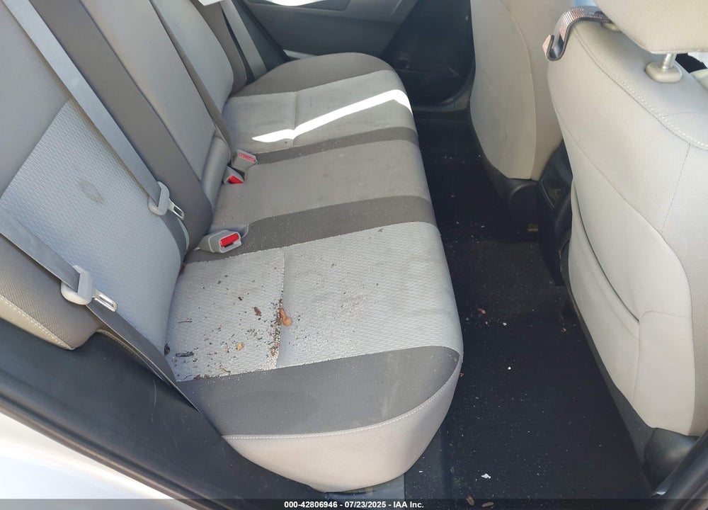 2019 TOYOTA COROLLA VIN: 2T1BURHE8KC227060