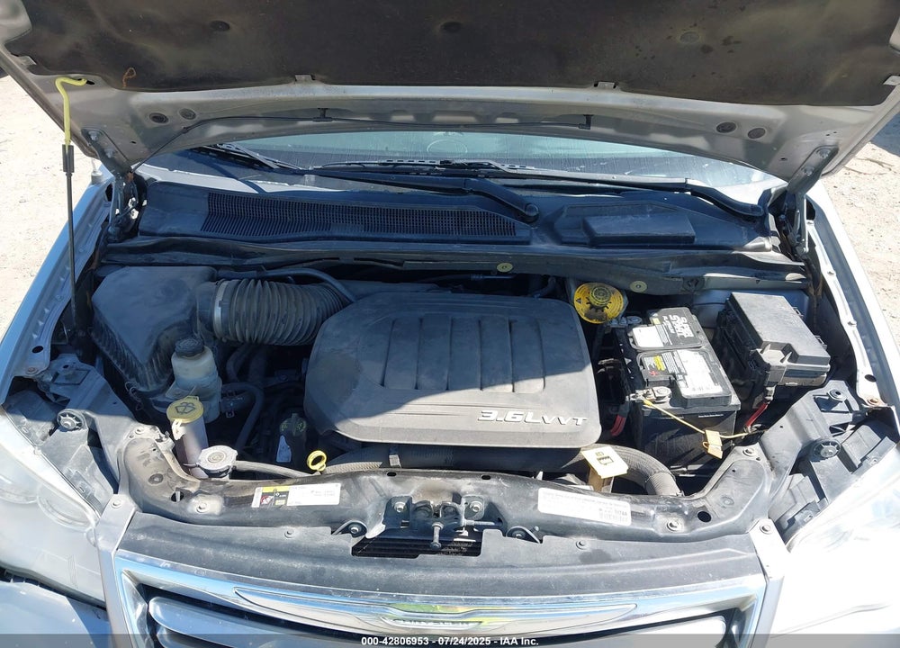 2015 CHRYSLER TOWN & COUNTRY VIN: 2C4RC1BG6FR654806