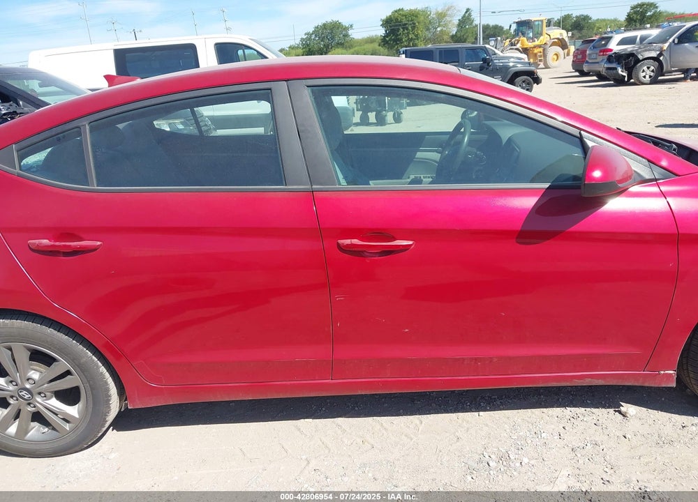 2017 HYUNDAI ELANTRA SE VIN: 5NPD84LF3HH088039