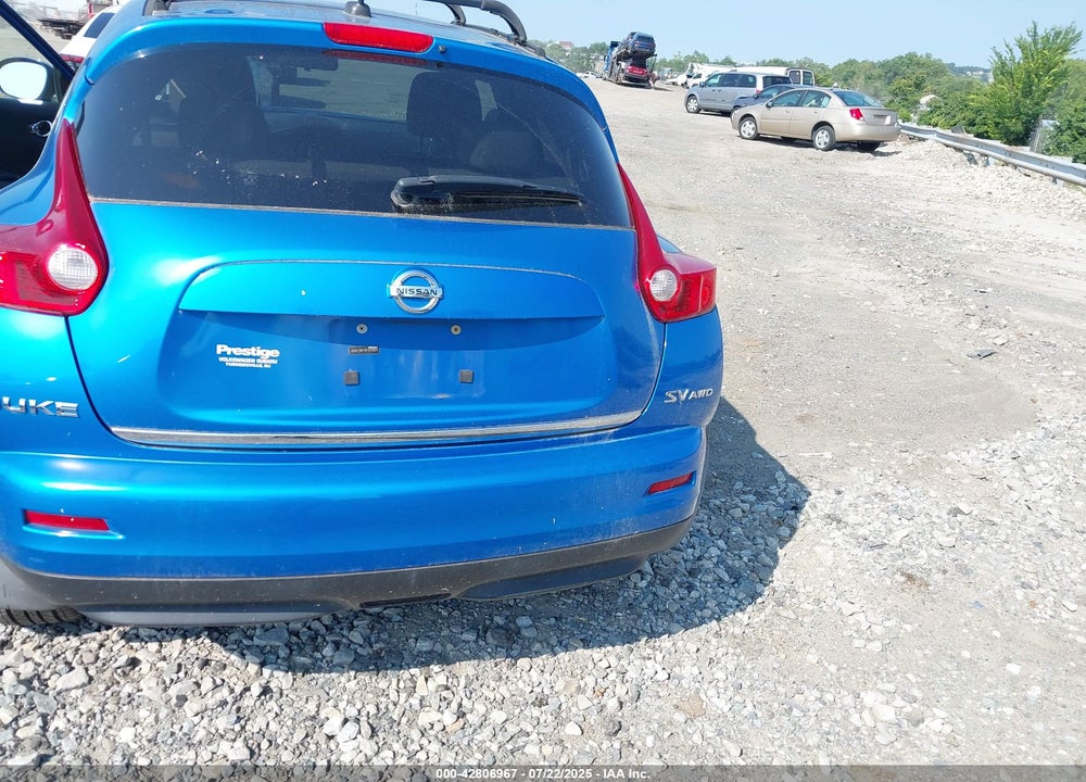2011 NISSAN JUKE VIN: JN8AF5MV1BT010824
