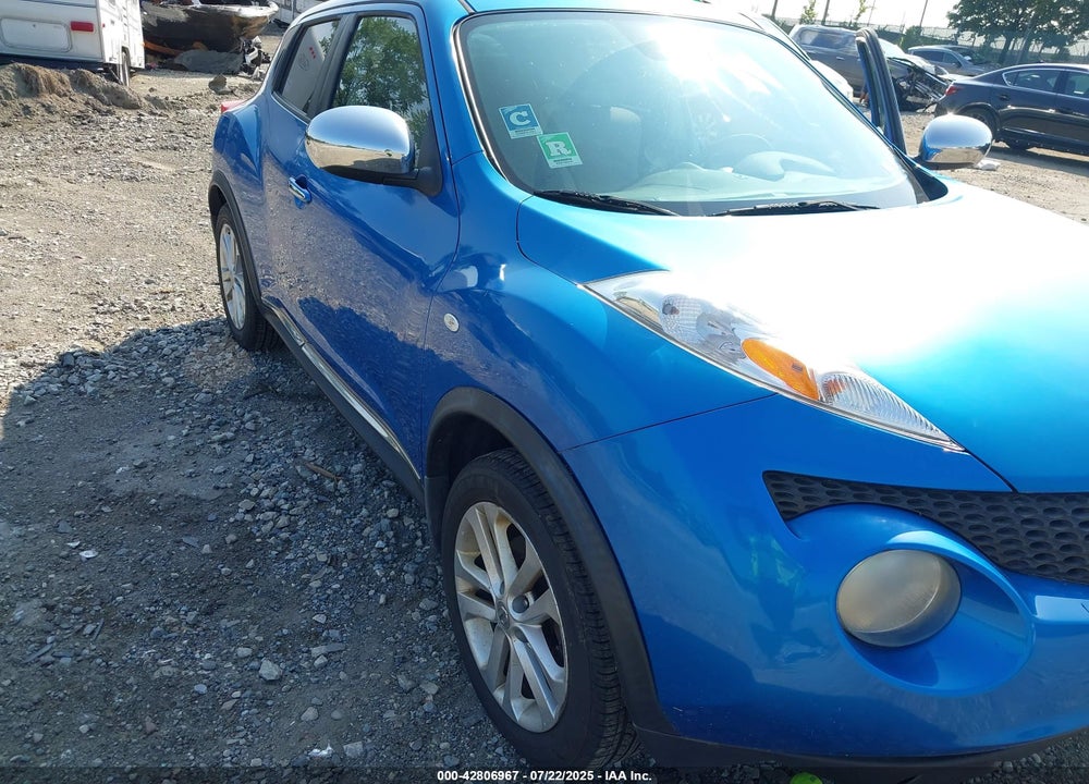 2011 NISSAN JUKE VIN: JN8AF5MV1BT010824