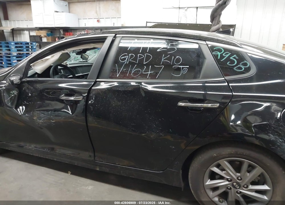 2020 KIA OPTIMA VIN: 5XXGT4L37LG401647