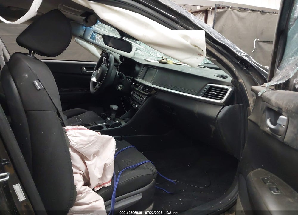 2020 KIA OPTIMA VIN: 5XXGT4L37LG401647