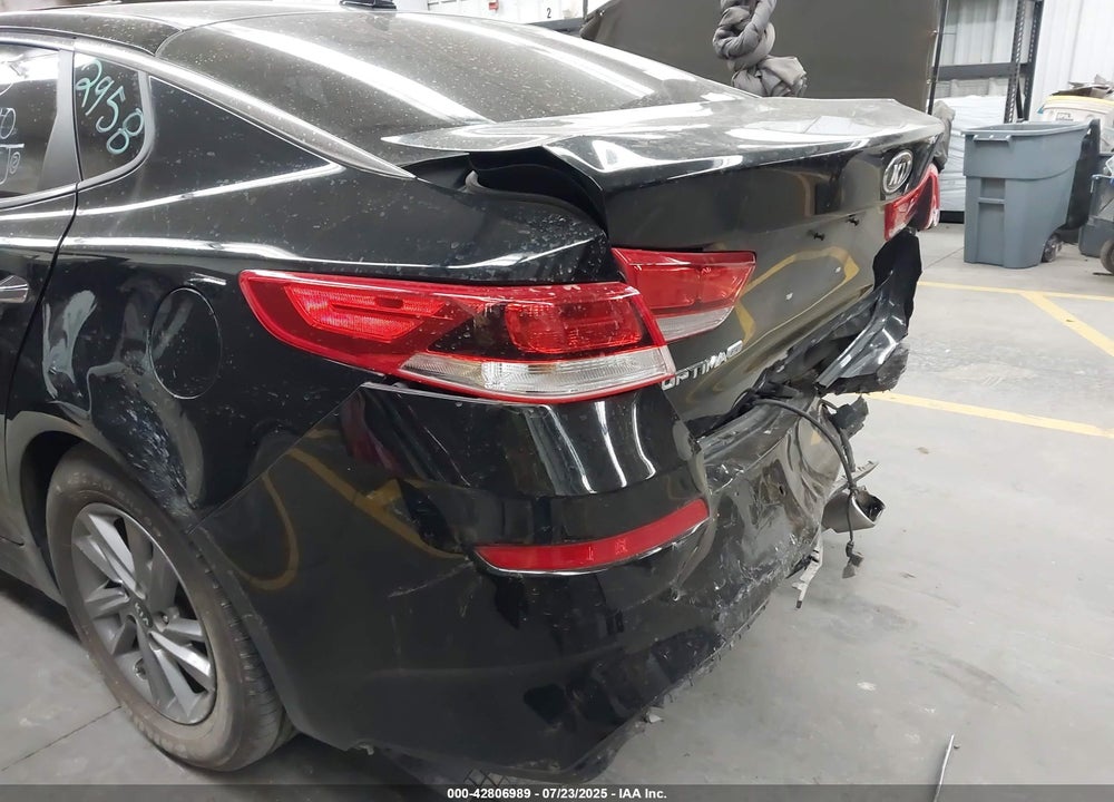 2020 KIA OPTIMA VIN: 5XXGT4L37LG401647