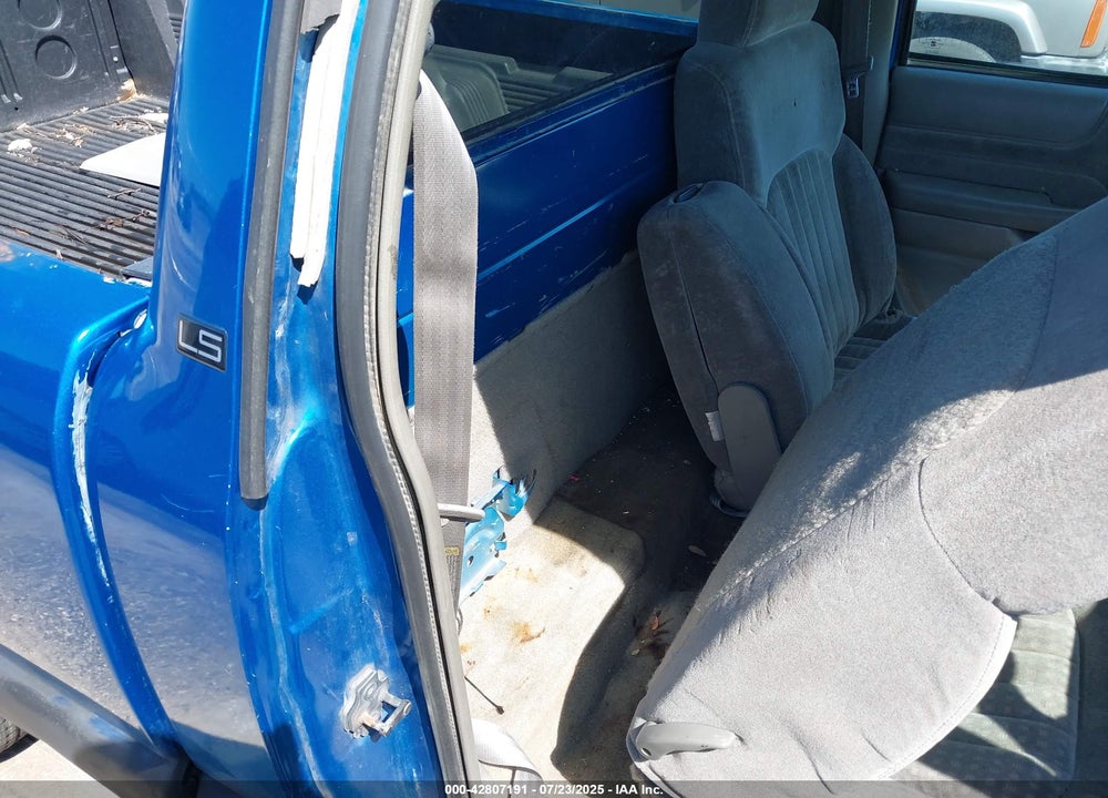 2000 CHEVROLET S-10 LS VIN: 1GCCS1454YK284347
