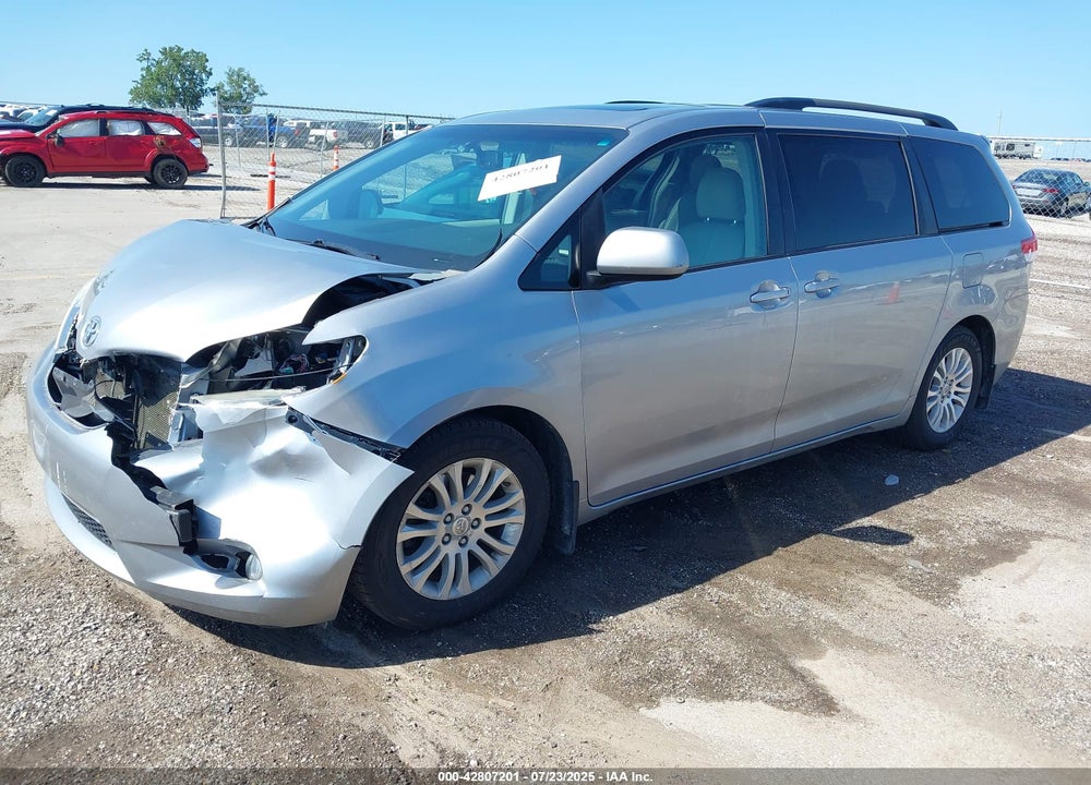 2011 TOYOTA SIENNA XLE V6 VIN: 5TDYK3DCXBS093595
