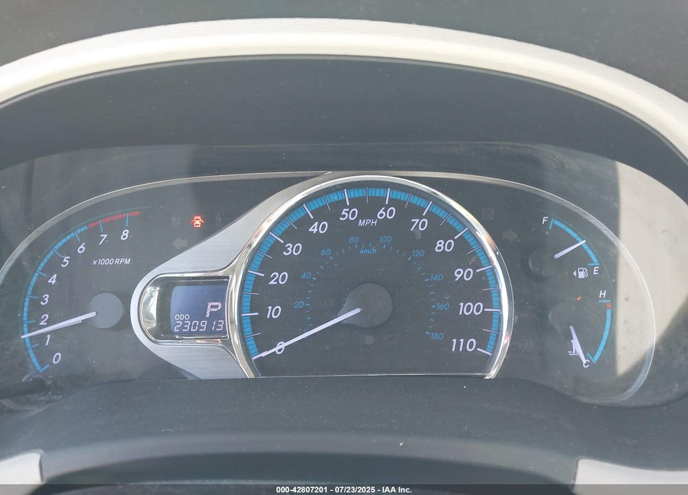 2011 TOYOTA SIENNA XLE V6 VIN: 5TDYK3DCXBS093595