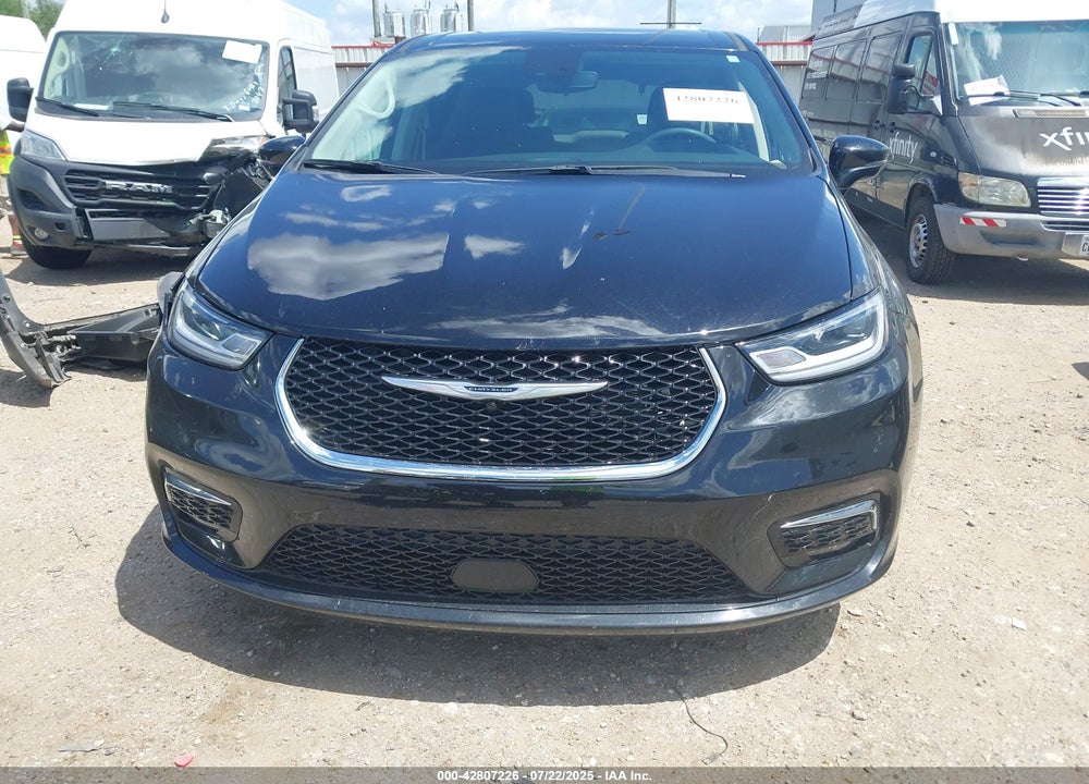 2024 CHRYSLER PACIFICA TOURING L VIN: 2C4RC1BG0RR139658