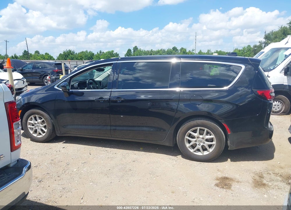 2024 CHRYSLER PACIFICA TOURING L VIN: 2C4RC1BG0RR139658