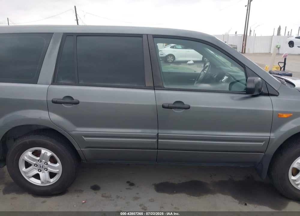 2007 HONDA PILOT VIN: 5FNYF18137B007167