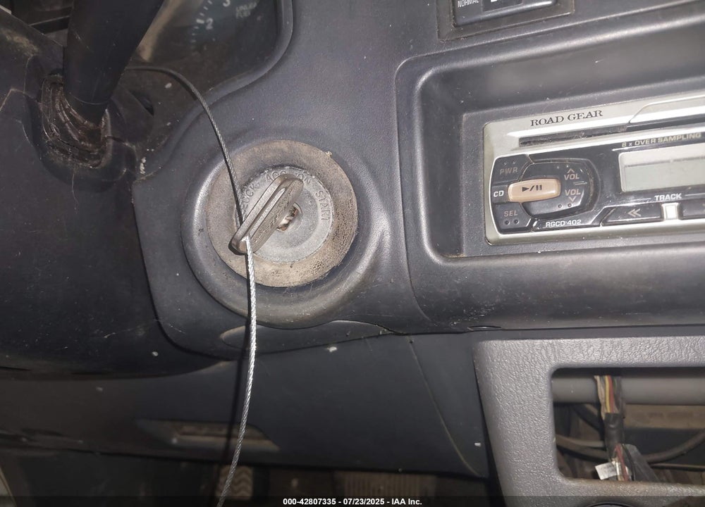 1997 TOYOTA RAV4 VIN: JT3GP10V2V7024380