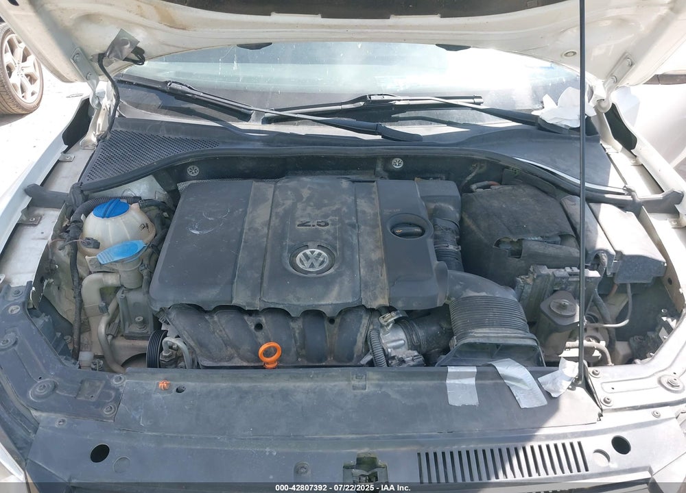 2012 VOLKSWAGEN PASSAT 2.5L SE VIN: 1VWBH7A35CC098848
