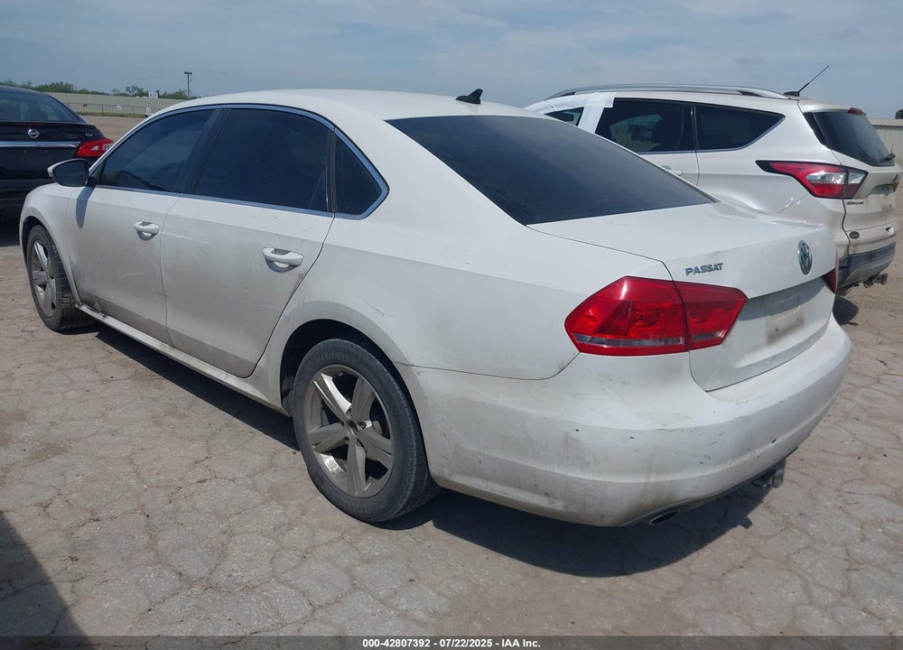 2012 VOLKSWAGEN PASSAT 2.5L SE VIN: 1VWBH7A35CC098848