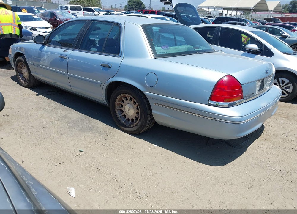 1999 FORD CROWN VICTORIA LX VIN: 2FAFP74W3XX238276