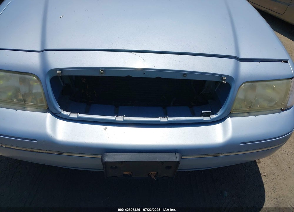 1999 FORD CROWN VICTORIA LX VIN: 2FAFP74W3XX238276