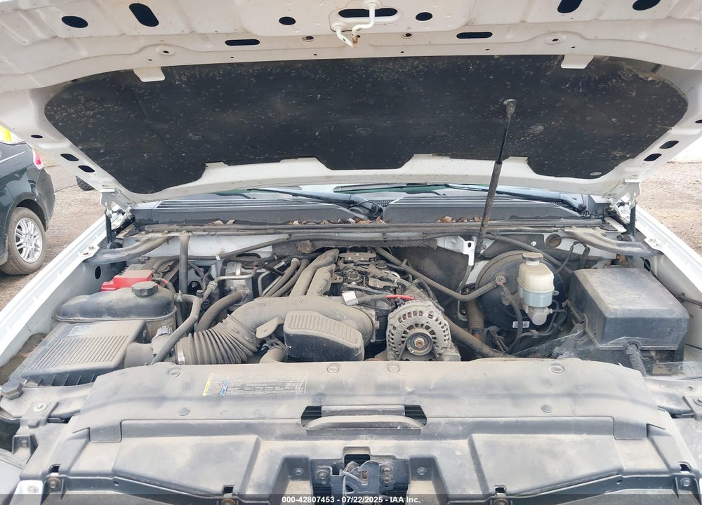 2010 CHEVROLET SUBURBAN 1500 VIN: 1GNUKHE36AR286258