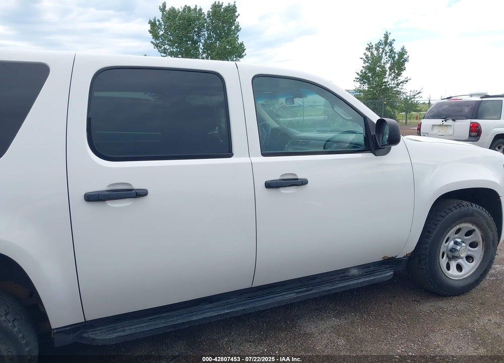 2010 CHEVROLET SUBURBAN 1500 VIN: 1GNUKHE36AR286258