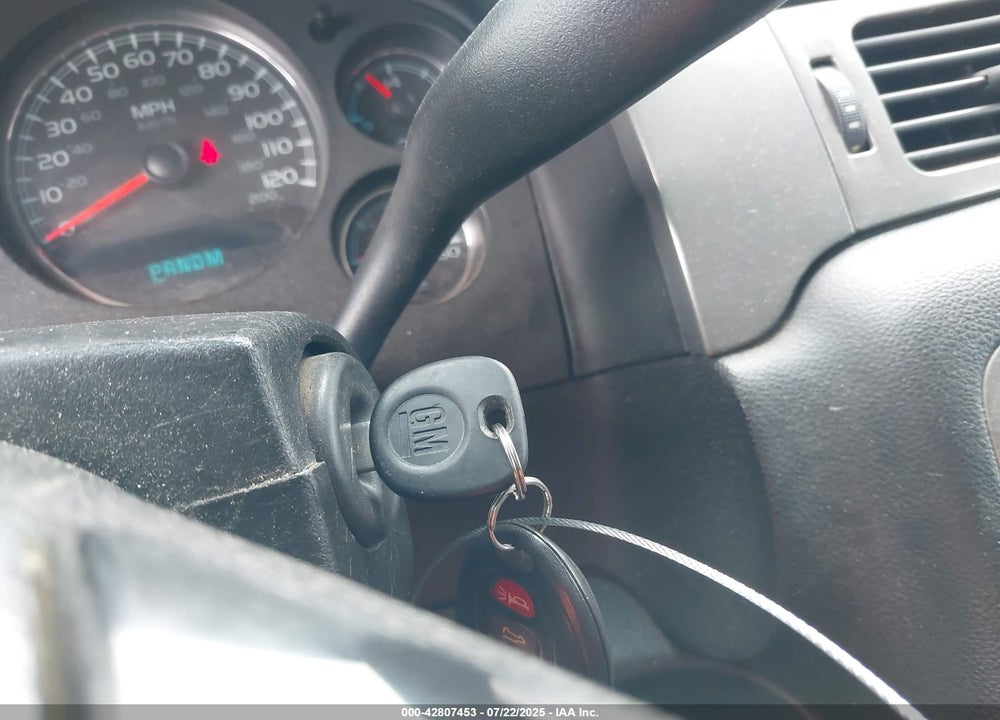 2010 CHEVROLET SUBURBAN 1500 VIN: 1GNUKHE36AR286258