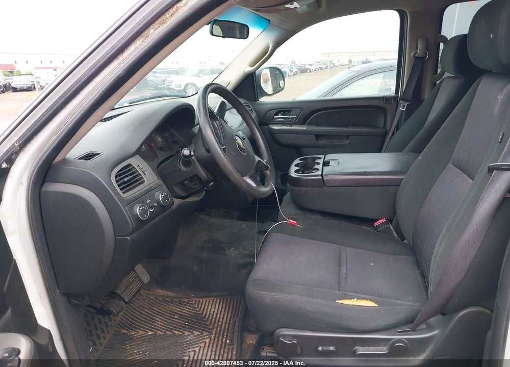 2010 CHEVROLET SUBURBAN 1500 VIN: 1GNUKHE36AR286258