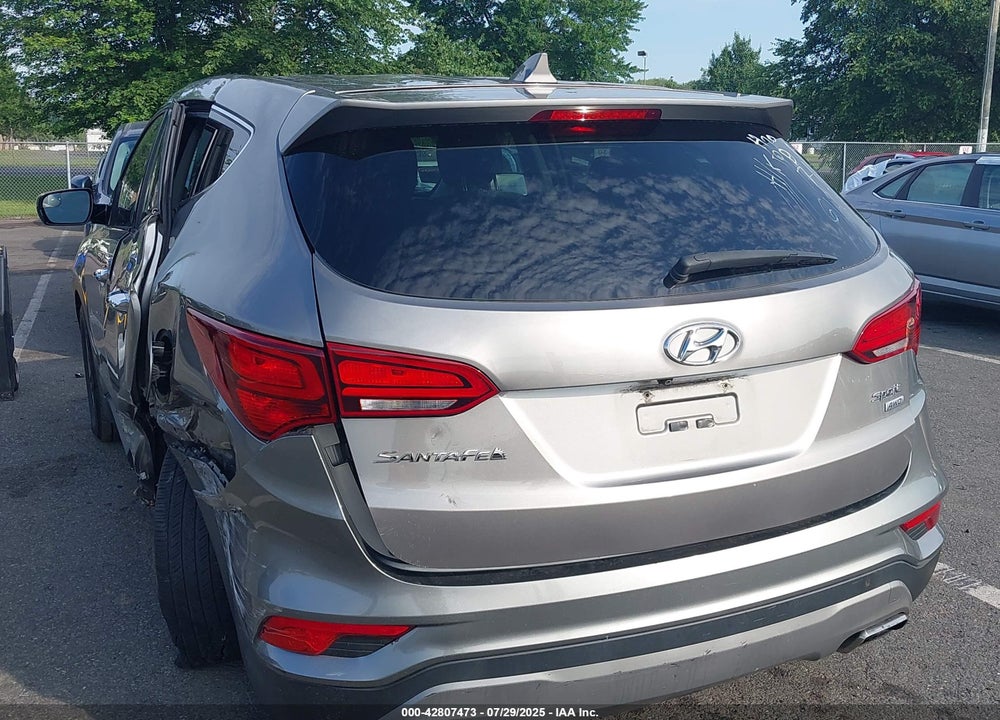 2017 HYUNDAI SANTA FE VIN: 5XYZTDLB9HG396129