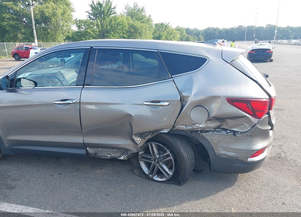 2017 HYUNDAI SANTA FE VIN: 5XYZTDLB9HG396129