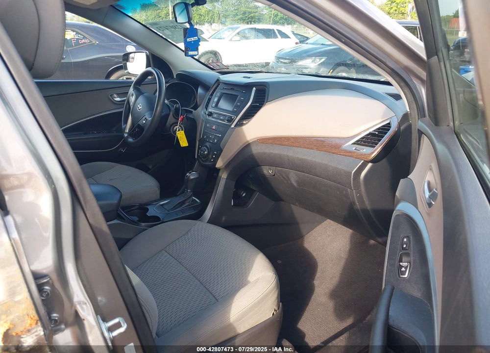 2017 HYUNDAI SANTA FE VIN: 5XYZTDLB9HG396129