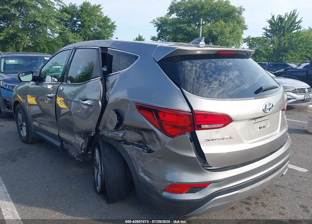 2017 HYUNDAI SANTA FE VIN: 5XYZTDLB9HG396129