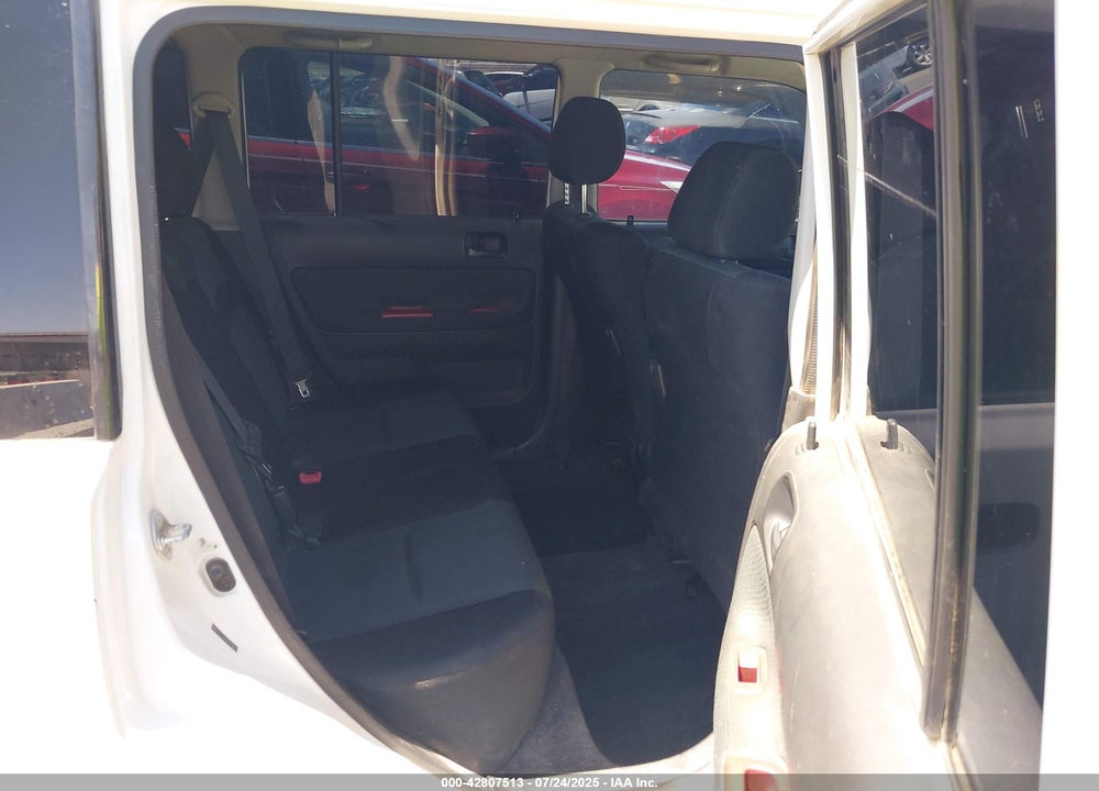 2006 SCION XB VIN: JTLKT334264064661