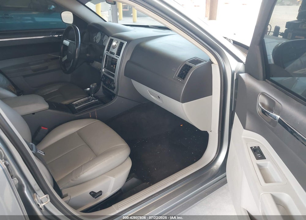 2007 CHRYSLER 300 TOURING VIN: 2C3KA53G07H827793