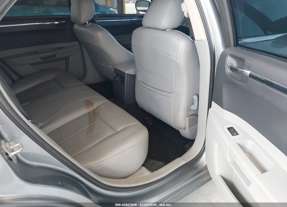 2007 CHRYSLER 300 TOURING VIN: 2C3KA53G07H827793