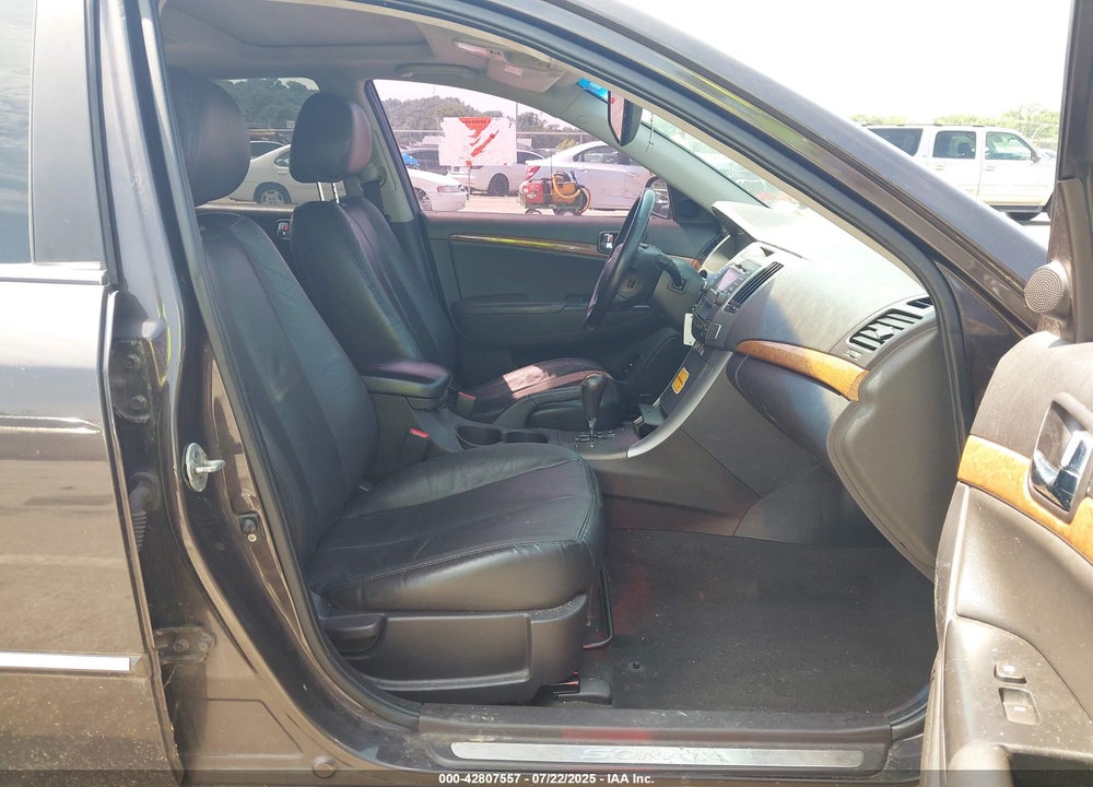 2010 HYUNDAI SONATA VIN: 5NPEU4AC5AH638310