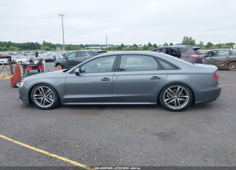 2017 AUDI A8 L VIN: WAU44AFD2HN018615