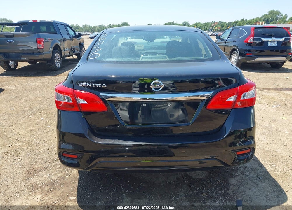2017 NISSAN SENTRA VIN: 3N1AB7AP5HY365670