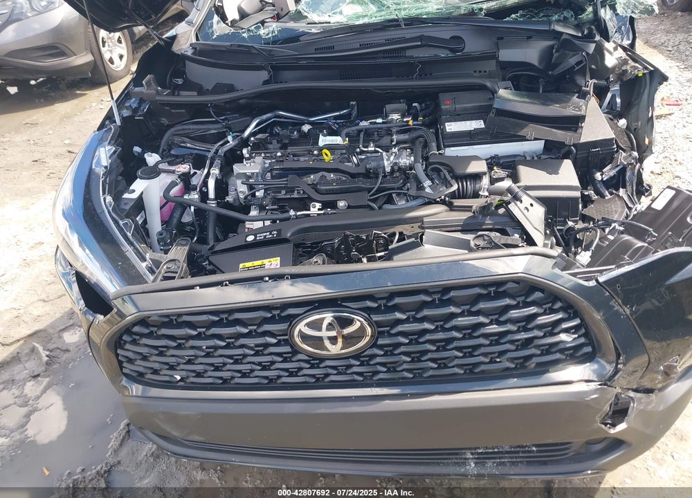 2025 TOYOTA COROLLA CROSS VIN: 7MUAAAAG8SV146039