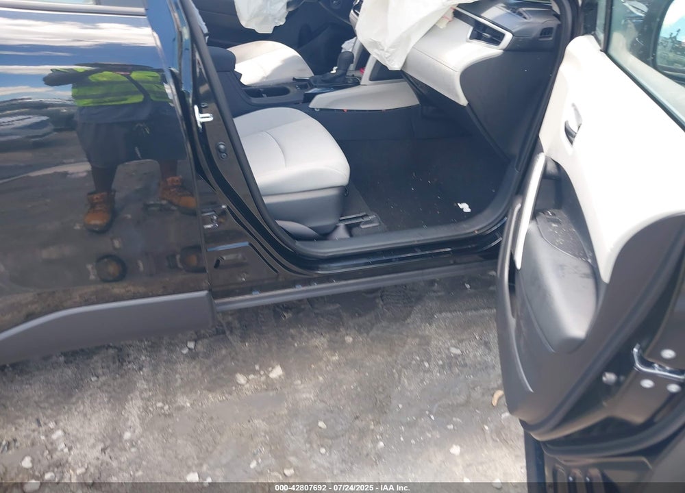 2025 TOYOTA COROLLA CROSS VIN: 7MUAAAAG8SV146039