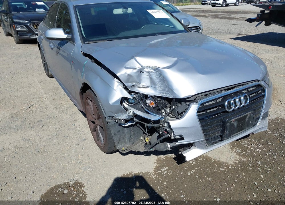 2016 AUDI A4 VIN: WAUAFAFL5GN012536