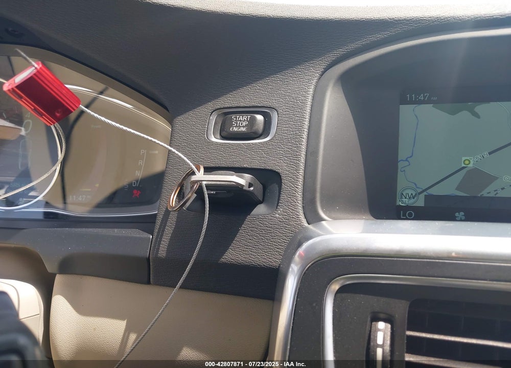 2015 VOLVO S60 VIN: YV140MFK4F1355820