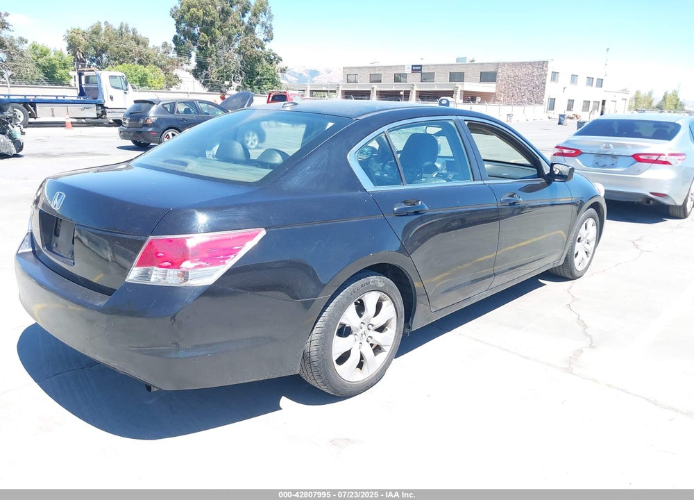 2008 HONDA ACCORD VIN: 1HGCP26898A114930