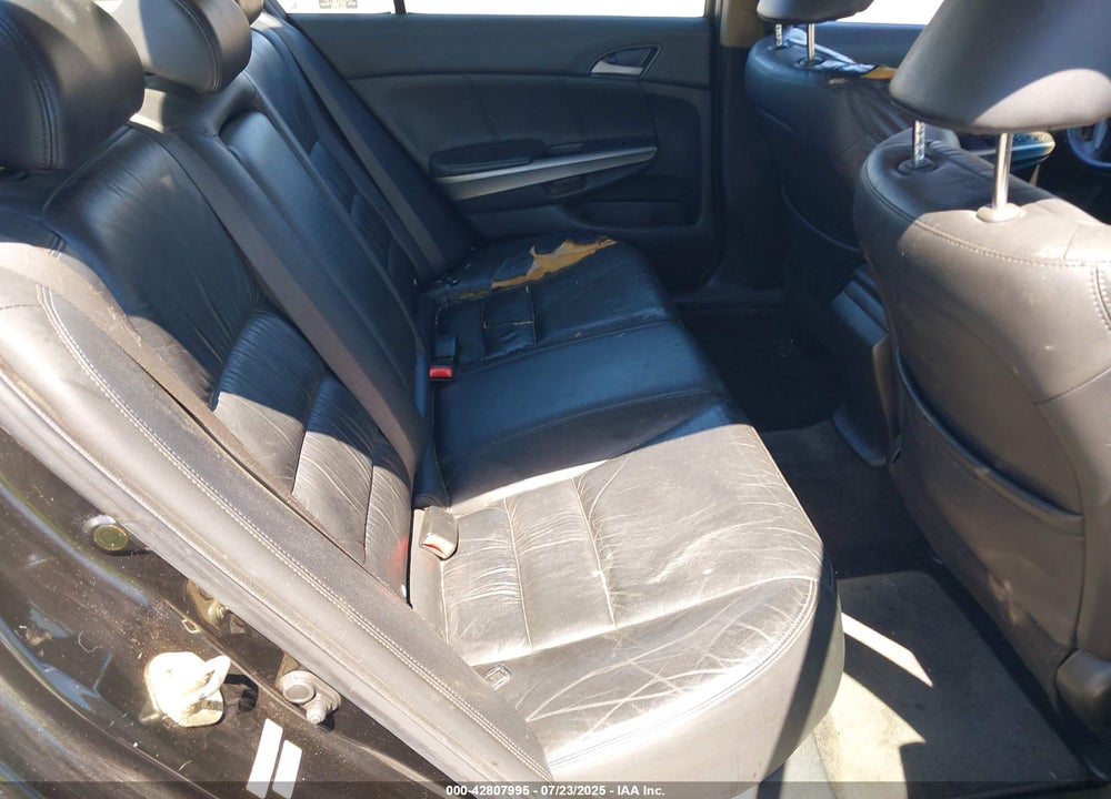 2008 HONDA ACCORD VIN: 1HGCP26898A114930