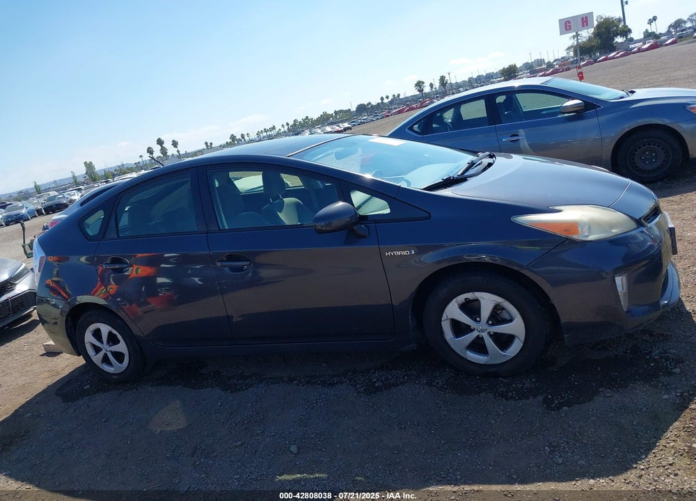 2014 TOYOTA PRIUS VIN: JTDKN3DU5E1735809