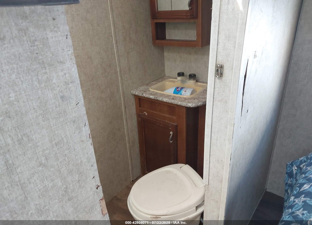 2017 TRAILER AVENGER VIN: 5ZT2AVSB1HB913284