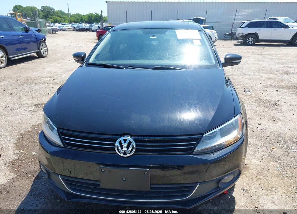 2014 VOLKSWAGEN JETTA VIN: 3VWLL7AJ3EM322069
