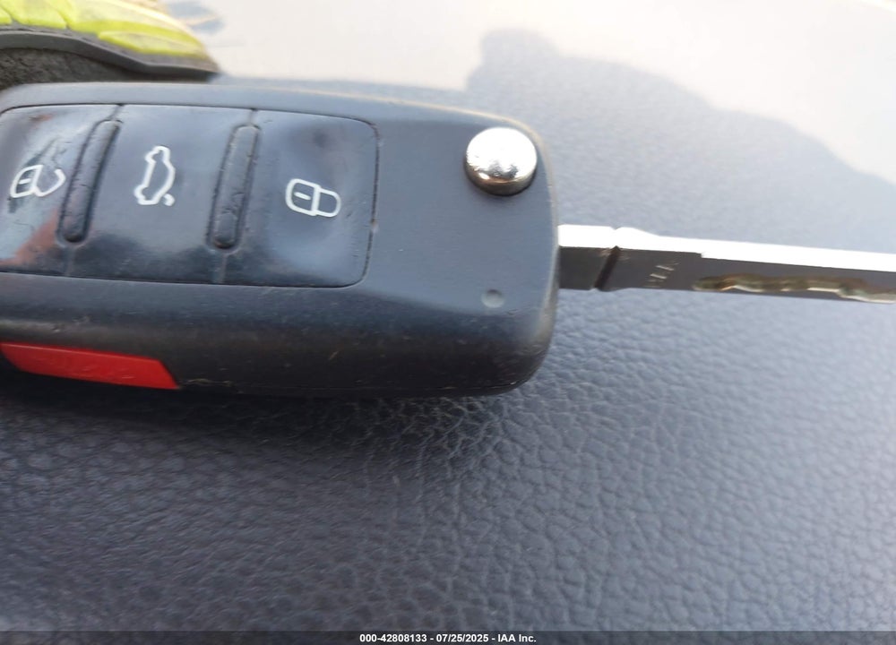 2014 VOLKSWAGEN JETTA VIN: 3VWLL7AJ3EM322069